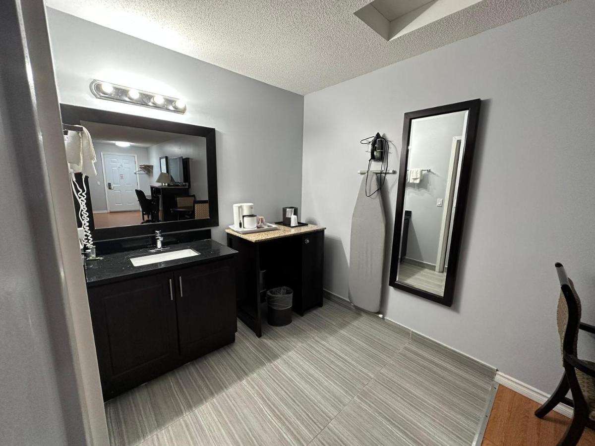 Kenora Motel Windsor Luaran gambar